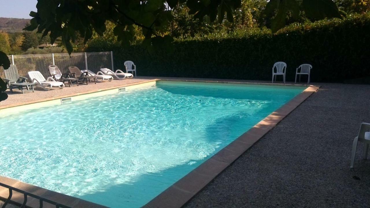 Location De Gites Les Sources Chambonas/Les Vans מראה חיצוני תמונה